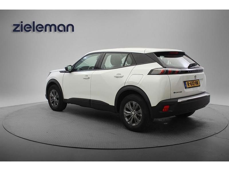 Occasion Peugeot e-2008 Active 100 kW (136 PK) 2022 Wit SUV
