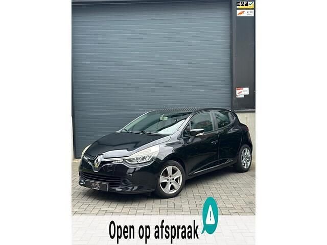 Zwart Gebruikt 2013 Renault Clio IV Dynamique Hatchback | € 5.499 (Eerlijke prijs) - Afbeelding 1/4