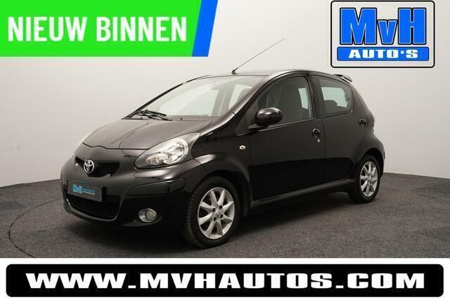 Zwart Gebruikt 2009 Toyota Aygo Comfort Hatchback | € 3.199 (Goede deal) - Afbeelding 1/4