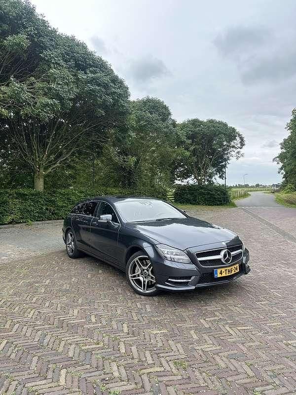 Grijs Gebruikt 2012 Mercedes CLS500 Stationwagen | € 21.000 - Afbeelding 1/4