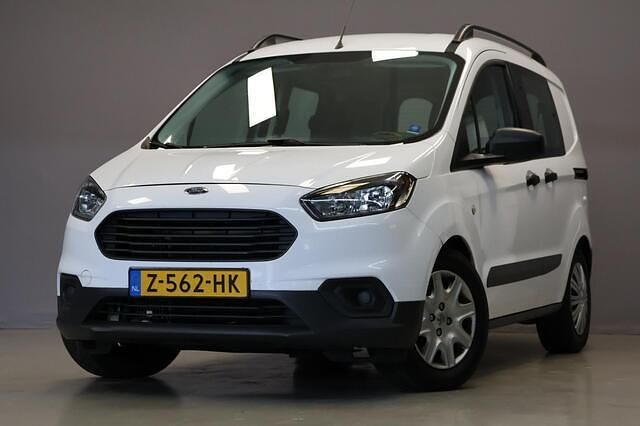 Wit Gebruikt 2018 Ford Tourneo Courier MPV | € 8.495 - Afbeelding 1/4