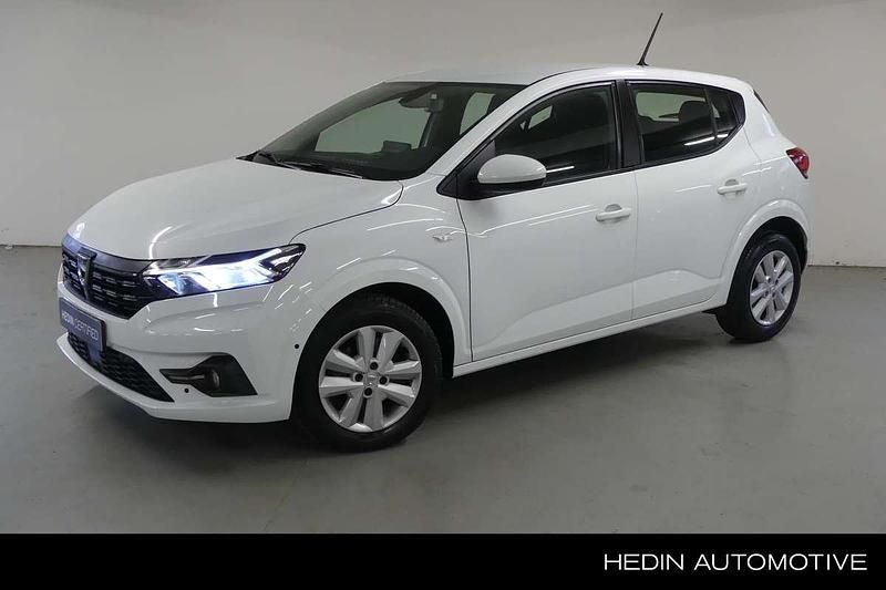 Wit Gebruikt 2023 Dacia Sandero Comfort Hatchback | € 15.950 (Eerlijke prijs) - Afbeelding 1/4