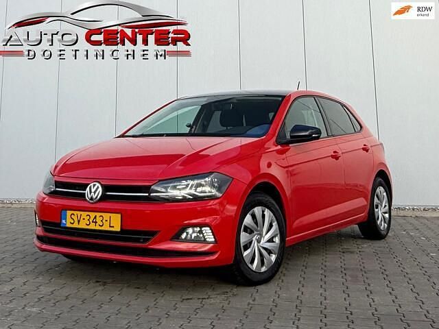 Rood Gebruikt 2018 VW Polo Comfortline Hatchback | € 8.299 (Duur) - Afbeelding 1/4