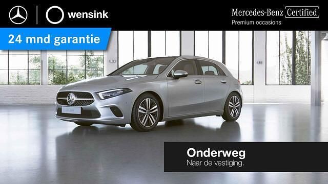 Wit Gebruikt 2022 Mercedes A180 Business Hatchback | € 29.850 (Eerlijke prijs) - Afbeelding 1/4