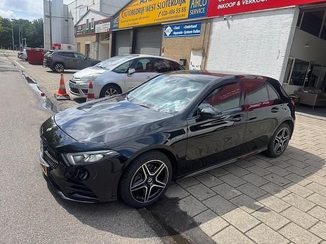 Occasion Mercedes A250 Premium 2020 Zwart Hatchback