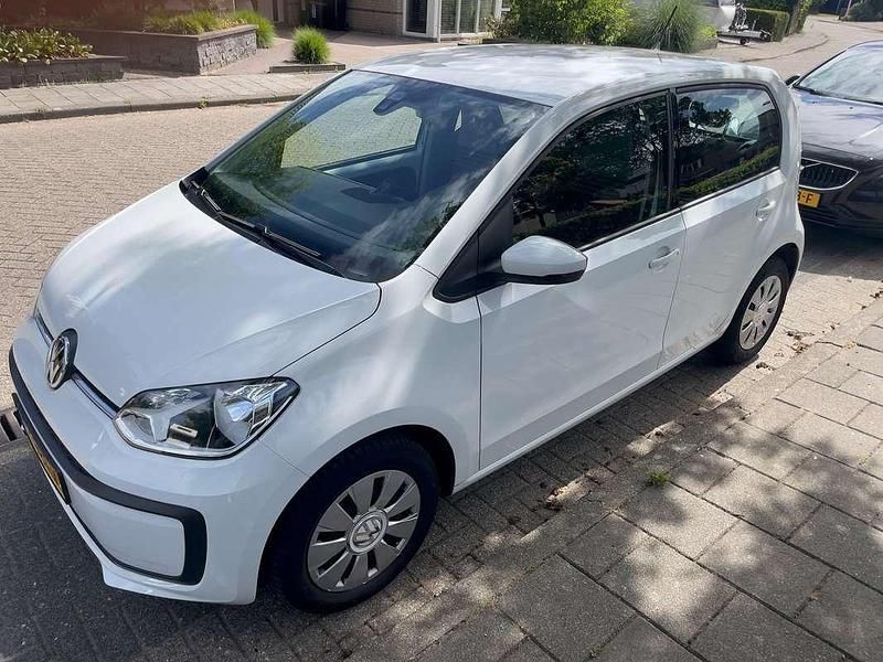 Wit Gebruikt 2019 VW up! Move Hatchback | € 8.700 (Goede deal) - Afbeelding 1/4