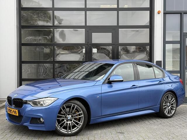 Blauw Gebruikt 2014 BMW 328 Executive Sedan | € 16.995 (Iets duurder) - Afbeelding 1/4