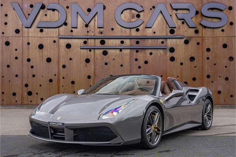 Occasion Ferrari 488 672 PK (494 kW) 2016 Grijs Cabriolet