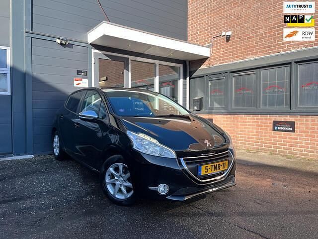 Occasion Peugeot 208 82 PK (60 kW) 2014 Zwart Hatchback