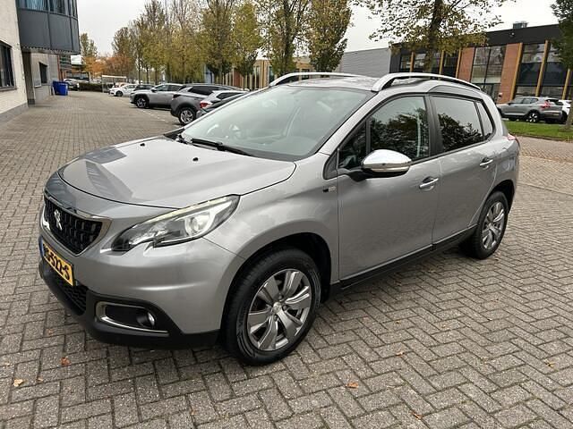 Grijs Gebruikt 2017 Peugeot 2008 Style SUV | € 8.495 (Goede deal) - Afbeelding 1/4