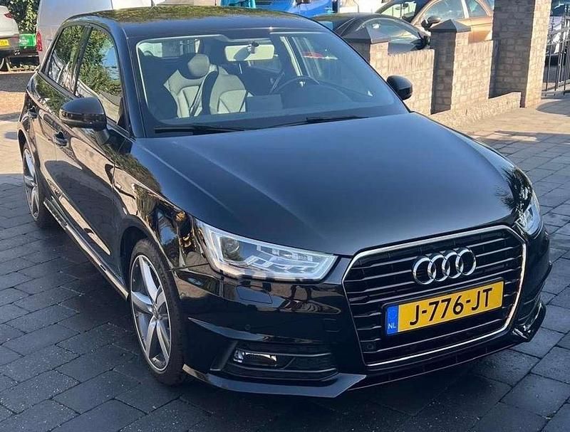 Zwart Gebruikt 2016 Audi A1 Proline Hatchback | € 10.500 (Goede deal) - Afbeelding 1/4