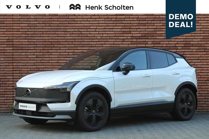 Wit Gebruikt 2025 Volvo EX30 Performance SUV | € 52.950 - Afbeelding 1/4