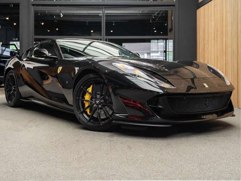 Zwart Gebruikt 2018 Ferrari 812 Coupé | € 339.995 (Duur) - Afbeelding 1/4