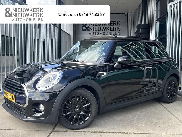 Zwart Gebruikt 2017 Mini Cooper Business Hatchback | € 16.399 (Eerlijke prijs) - Afbeelding 1/4