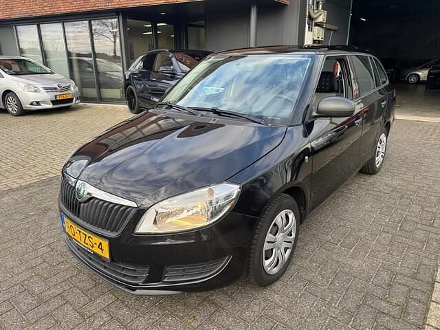 Zwart Gebruikt 2012 Skoda Fabia Comfort Stationwagen | € 4.495 (Eerlijke prijs) - Afbeelding 1/4