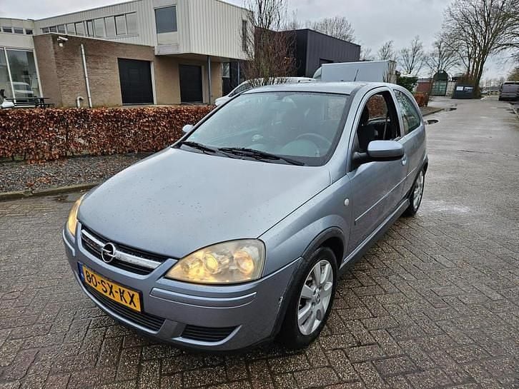 Occasion Opel Corsa 80 PK (58 kW) 2006 Grijs Hatchback