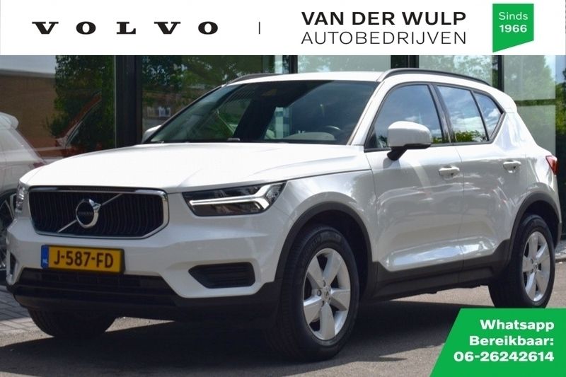 Wit Gebruikt 2020 Volvo XC40 Momentum SUV | € 25.950 (Super prijs) - Afbeelding 1/4