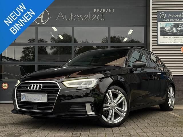 Zwart Gebruikt 2017 Audi A3 Sportback S-Line Hatchback | € 21.990 (Goede deal) - Afbeelding 1/4