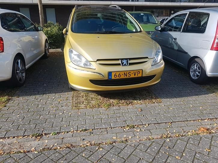 Gebruikt 2004 Peugeot 307 Stationwagen | € 1.750 (Eerlijke prijs) - Afbeelding 1/4