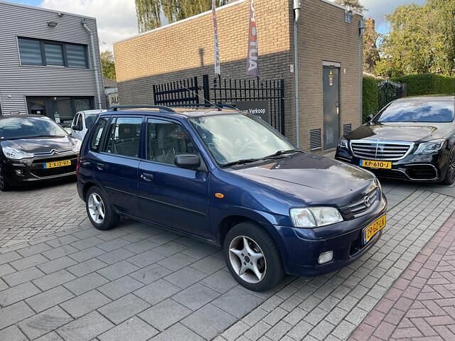 Occasion Mazda Demio Comfort 63 PK (46 kW) 2001 Blauw Hatchback