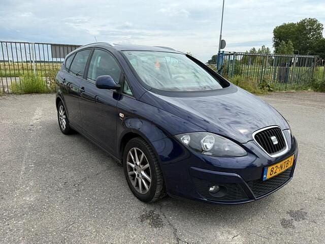 Blauw Gebruikt 2010 Seat Altea XL Style MPV | € 1.950 (Super prijs) - Afbeelding 1/4