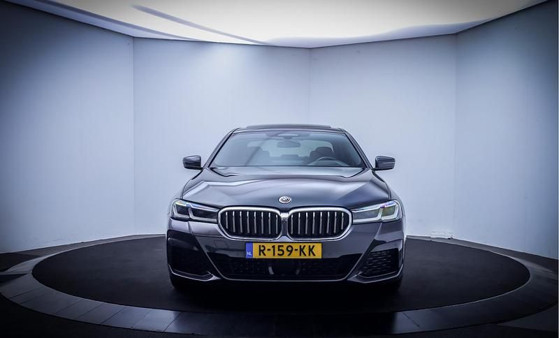 Occasion BMW 520 M Sport 2022 Grijs Sedan