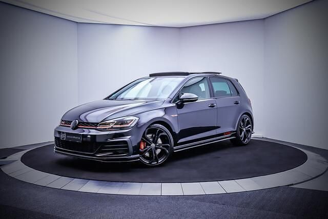Zwart Gebruikt 2019 VW Golf VII GTI Hatchback | € 27.750 (Goede deal) - Afbeelding 1/4