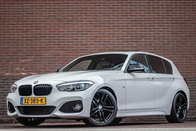 Wit Gebruikt 2019 BMW 118 Executive Hatchback | € 19.950 (Eerlijke prijs) - Afbeelding 1/4