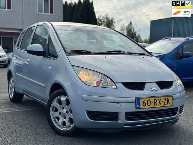 Blauw Gebruikt 2005 Mitsubishi Colt Invite Hatchback | € 3.499 (Eerlijke prijs) - Afbeelding 1/4
