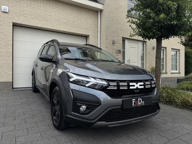 Grijs Gebruikt 2023 Dacia Jogger Extreme MPV | € 25.500 (Eerlijke prijs) - Afbeelding 1/4