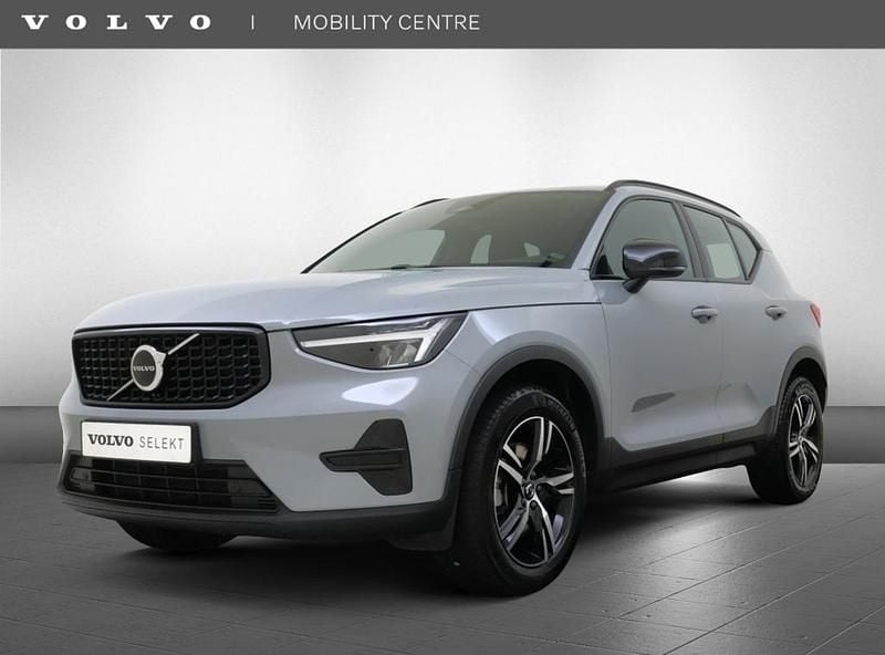 Grijs Gebruikt 2024 Volvo XC40 Plus SUV | € 41.950 (Eerlijke prijs) - Afbeelding 1/4