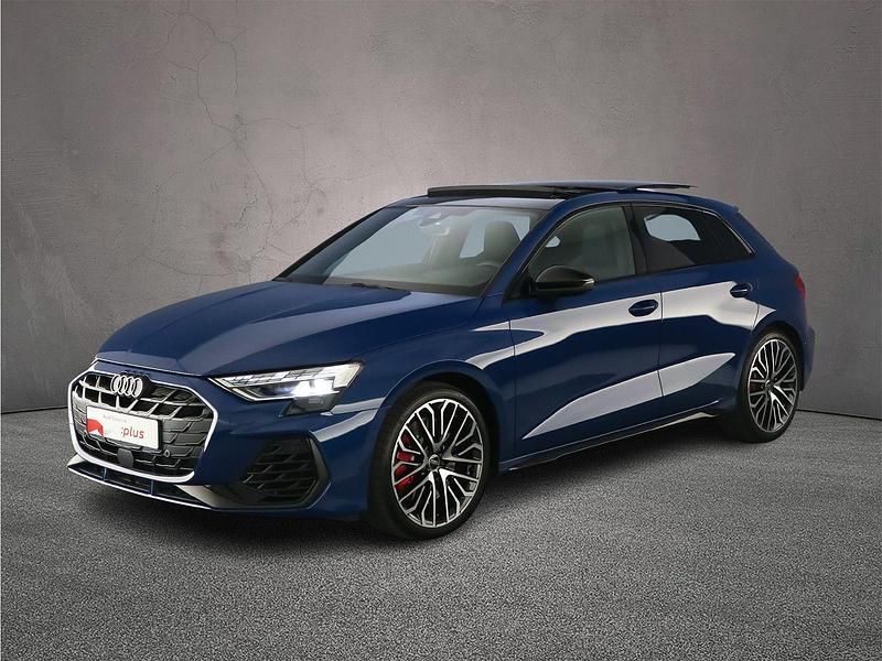 Blauw Gebruikt 2024 Audi S3 Sportback Design Hatchback | € 66.900 - Afbeelding 1/4