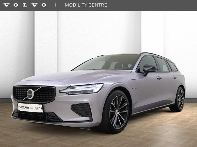 Grijs Occasion 2025 Volvo V60 Plus Stationwagen | € 43.950 (Eerlijke prijs) - Afbeelding 1/4