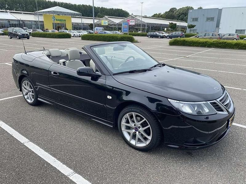 Zwart Gebruikt 2009 Saab 9-3 Cabriolet Vector Cabriolet | € 14.500 (Iets duurder) - Afbeelding 1/4