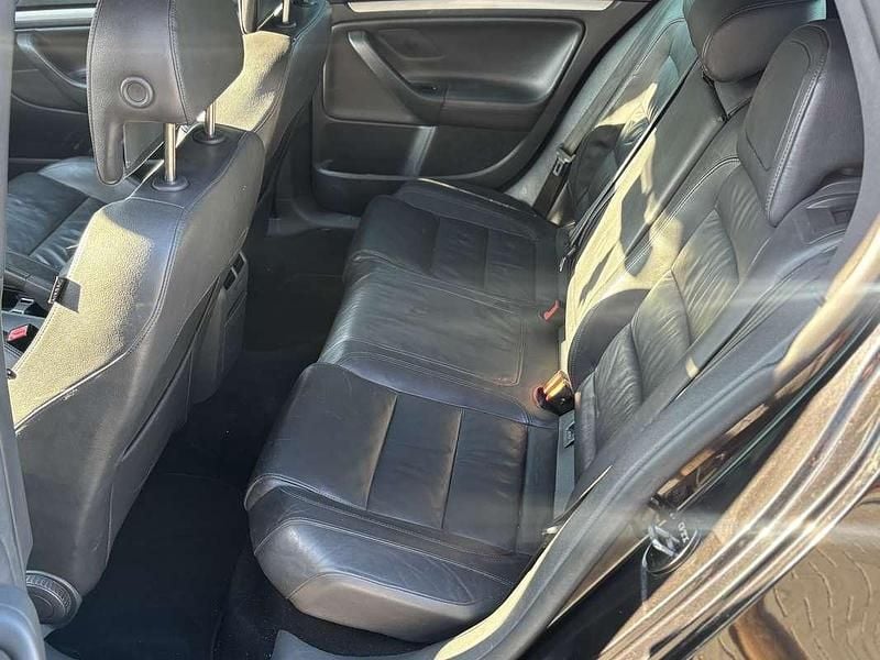 Zwart Gebruikt 2006 VW Golf V GTI Hatchback | € 3.500 (Goede deal) - Afbeelding 1/4