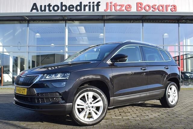Zwart Gebruikt 2020 Skoda Karoq Business Line SUV | € 17.950 (Goede deal) - Afbeelding 1/4