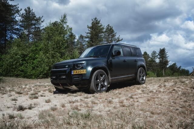 Groen Gebruikt 2022 Land Rover Defender SUV | € 85.000 (Goede deal) - Afbeelding 1/4