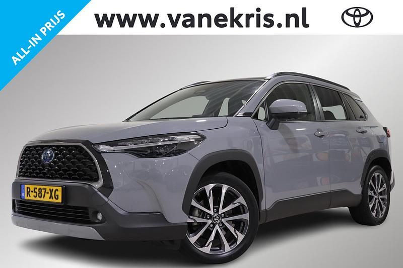 Grijs Gebruikt 2023 Toyota Corolla Cross Edition SUV | € 39.999 (Duur) - Afbeelding 1/4