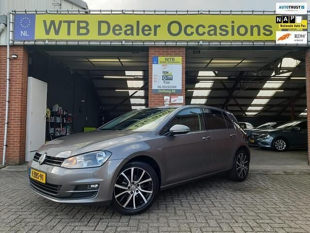 Grijs Gebruikt 2014 VW Golf VII Trendline Hatchback | € 6.950 (Goede deal) - Afbeelding 1/4