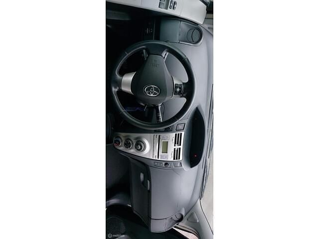 Occasion Toyota Yaris Sol 90 PK (66 kW) 2008 Zwart Hatchback