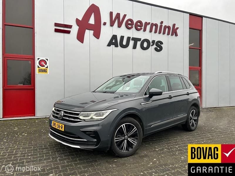 Grijs Occasion 2021 VW Tiguan Elegance SUV | € 31.950 (Goede deal) - Afbeelding 1/4