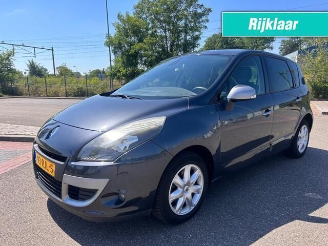 Grijs Gebruikt 2011 Renault Scénic III Dynamique MPV | € 3.350 (Eerlijke prijs) - Afbeelding 1/4