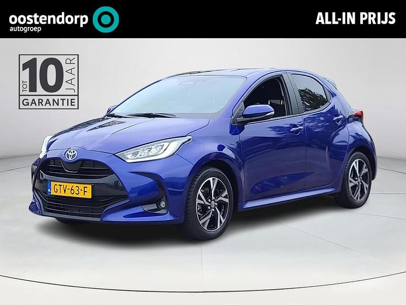 Blauw Gebruikt 2024 Toyota Yaris Hybrid Edition Hatchback | € 26.450 (Eerlijke prijs) - Afbeelding 1/4