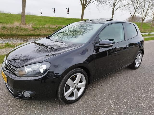 Occasion VW Golf VII 105 PK (77 kW) 2012 Zwart Hatchback