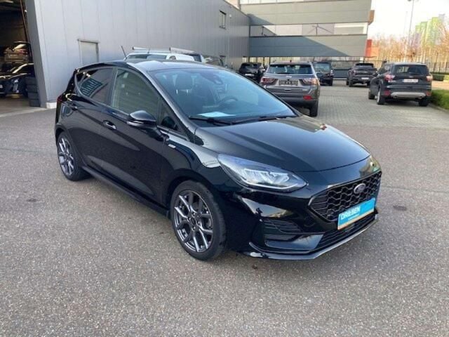 Zwart Occasion 2023 Ford Fiesta ST-Line Hatchback | € 17.500 (Goede deal) - Afbeelding 1/4