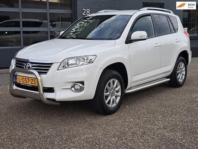 Wit Gebruikt 2013 Toyota RAV4 Comfort SUV | € 13.950 (Eerlijke prijs) - Afbeelding 1/4