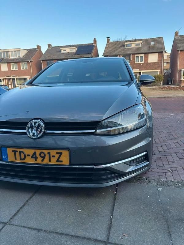 Occasion 2017 VW Golf VII | € 10.750 (Eerlijke prijs) - Afbeelding 1/4