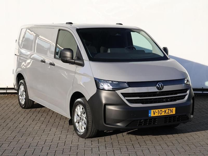 Occasion VW Transporter Life 110 PK (80 kW) 2024 Grijs Van
