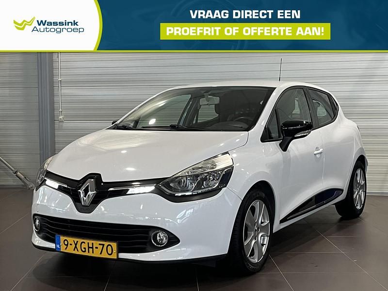 Wit Occasion 2014 Renault Clio IV Expression Hatchback | € 8.740 (Eerlijke prijs) - Afbeelding 1/4