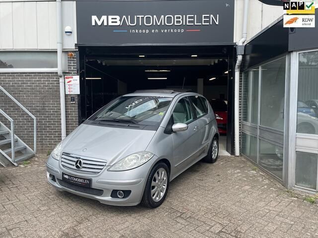 Grijs, metallic lak Gebruikt 2004 Mercedes A200 Elegance MPV | € 2.999 - Afbeelding 1/4